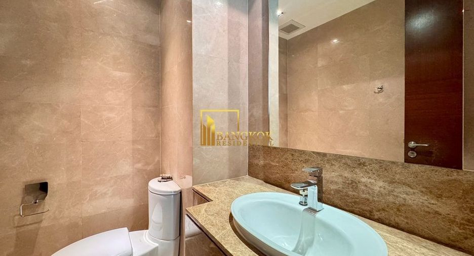 Condo en alquiler de 4 habitaciones en Khlong Toei, Bangkok