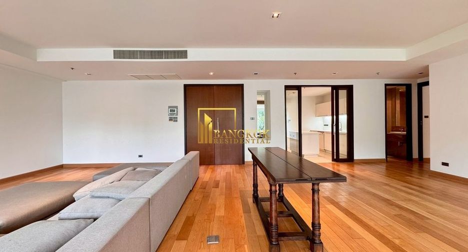 Condo en alquiler de 4 habitaciones en Khlong Toei, Bangkok