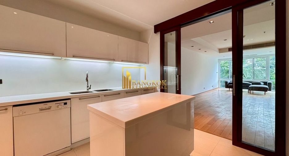 Condo en alquiler de 4 habitaciones en Khlong Toei, Bangkok
