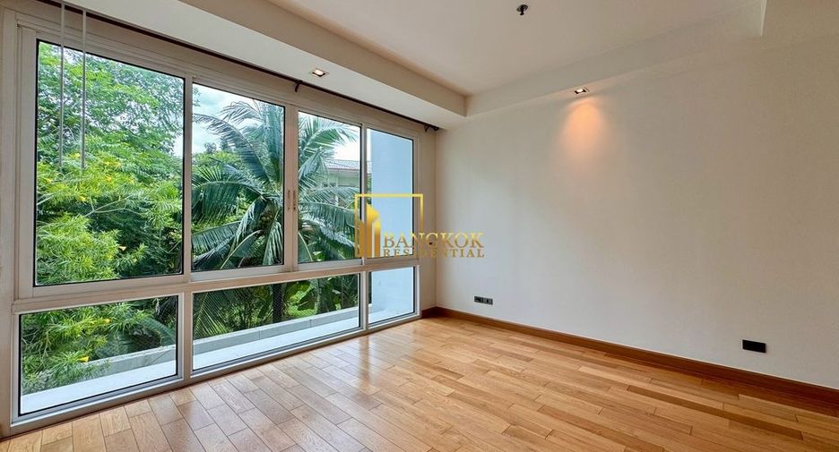 Condo en alquiler de 4 habitaciones en Khlong Toei, Bangkok