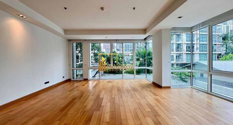 Condo en alquiler de 4 habitaciones en Khlong Toei, Bangkok