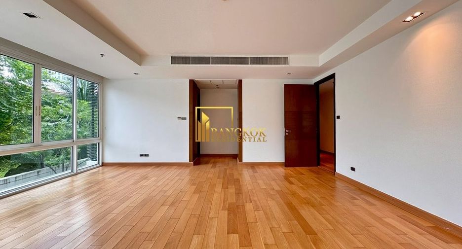 Condo en alquiler de 4 habitaciones en Khlong Toei, Bangkok