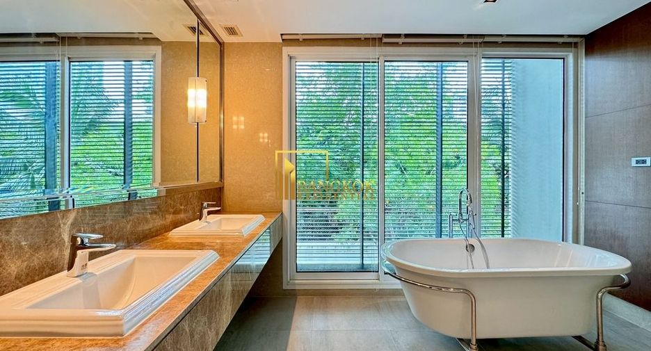 Condo en alquiler de 4 habitaciones en Khlong Toei, Bangkok