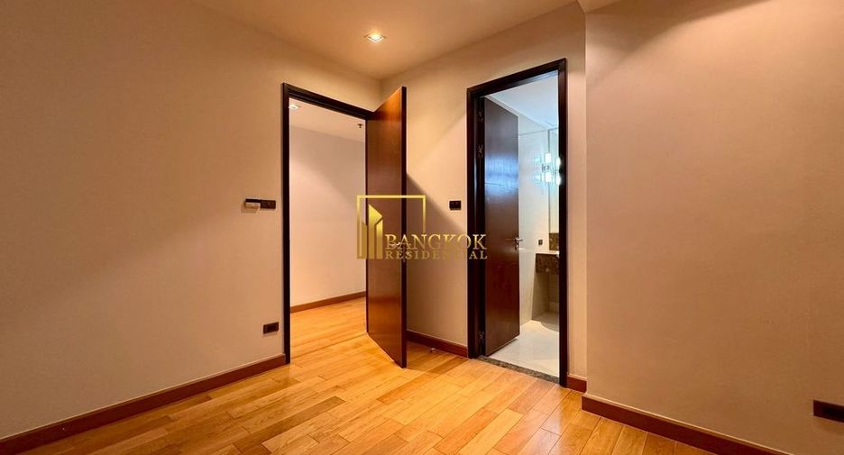 Condo en alquiler de 4 habitaciones en Khlong Toei, Bangkok
