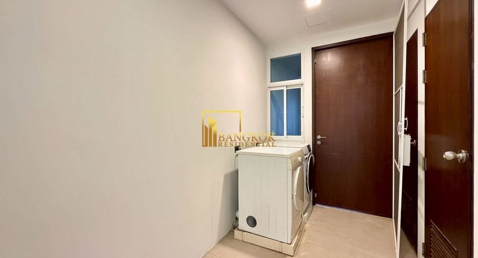 Condo en alquiler de 4 habitaciones en Khlong Toei, Bangkok