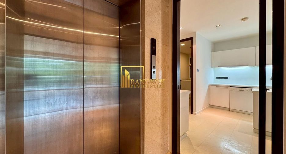 Condo en alquiler de 4 habitaciones en Khlong Toei, Bangkok