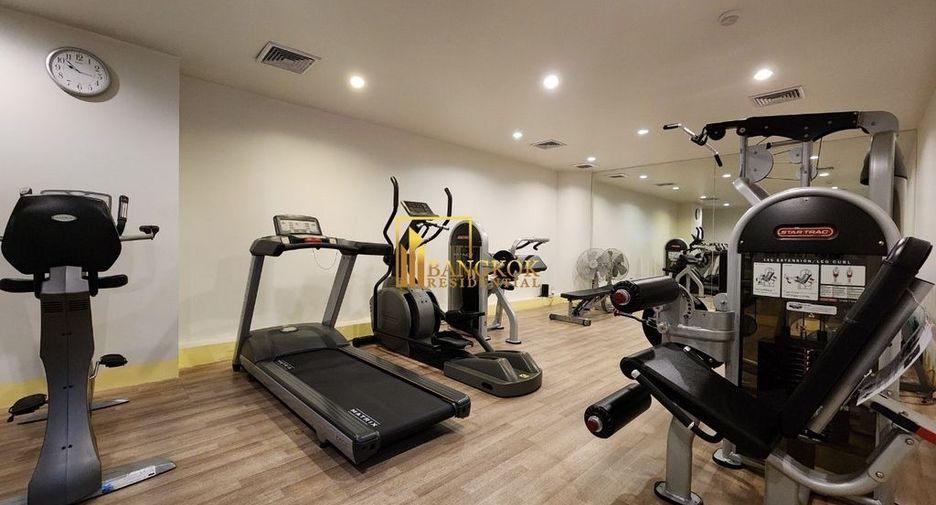 Condo en alquiler de 3 habitaciones en Khlong Toei, Bangkok