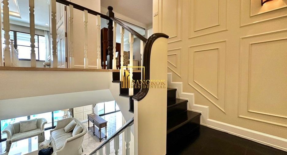Condo en alquiler de 3 habitaciones en Khlong Toei, Bangkok