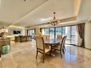 For rent 3 bedrooms condo in Khlong Toei, Bangkok