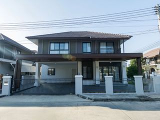 Продажа 4 спальни дом в Сарапхи, Чианг Маи