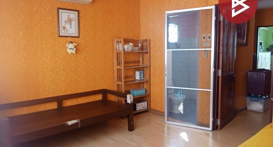 For sale 3 bedrooms retail Space in Mueang Chon Buri, Chonburi