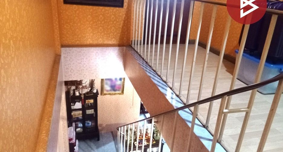 For sale 3 bedrooms retail Space in Mueang Chon Buri, Chonburi