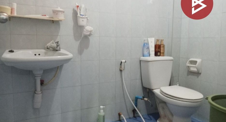 For sale 3 bedrooms retail Space in Mueang Chon Buri, Chonburi