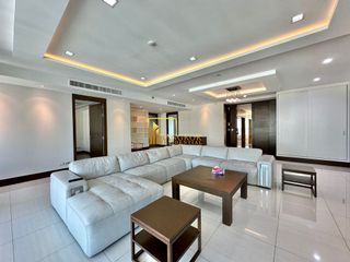 For rent 4 ベッドルーム condo in Khlong Toei, Bangkok