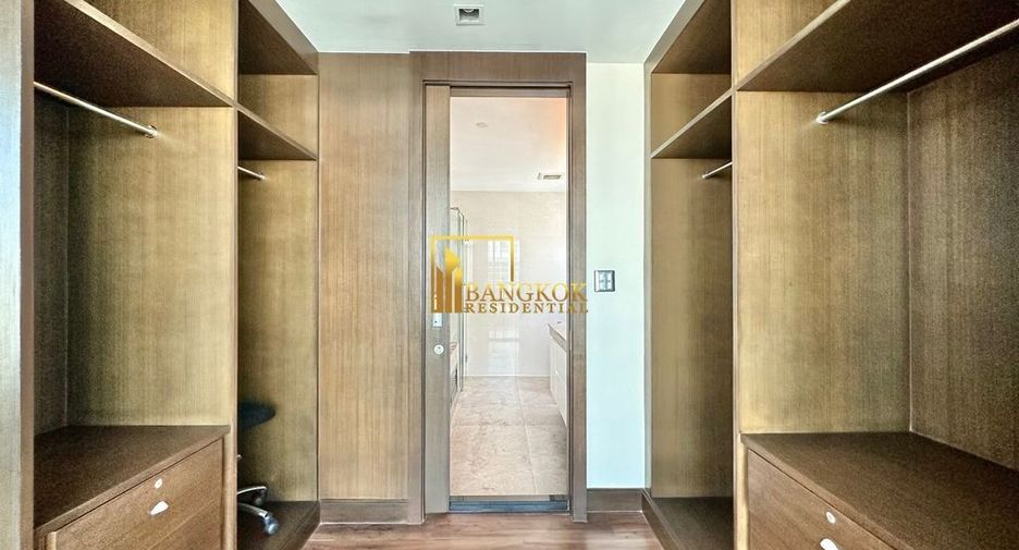 Wohnung zur Miete mit 4 Zimmer in Khlong Toei, Bangkok