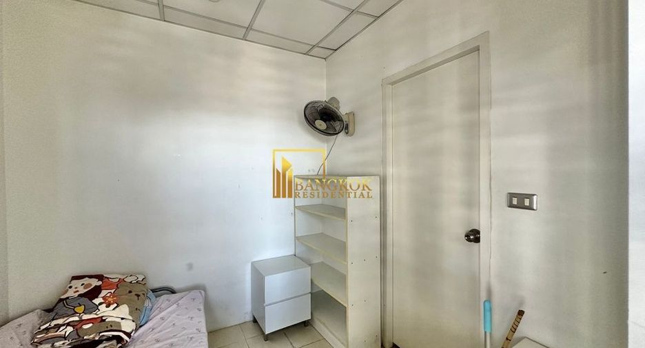 Wohnung zur Miete mit 4 Zimmer in Khlong Toei, Bangkok
