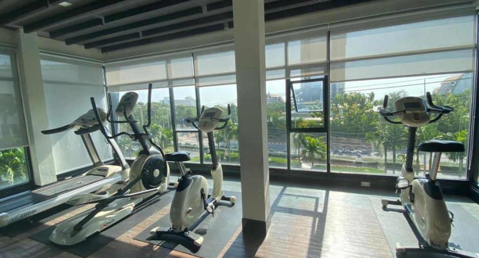 For sale 1 bed condo in Bang Lamung, Chonburi