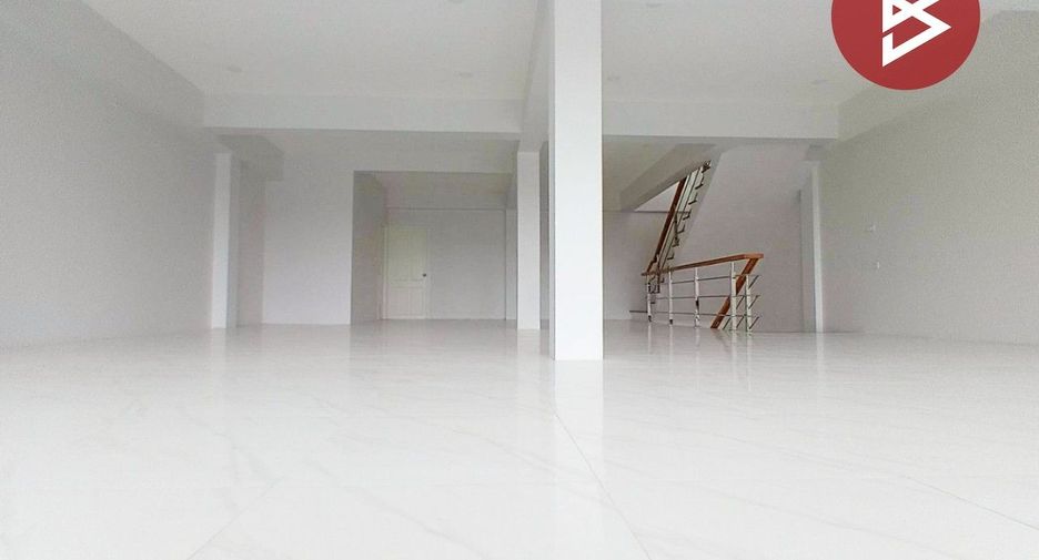 For sale office in Khan Na Yao, Bangkok