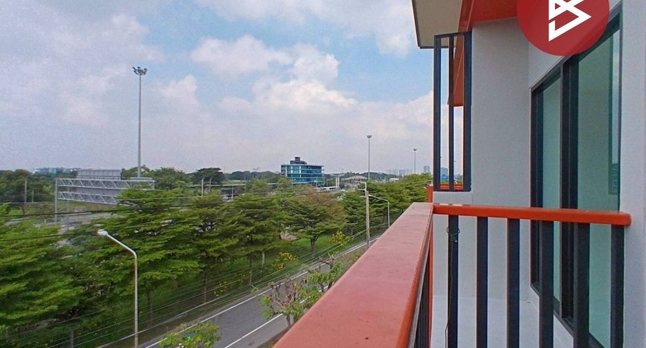 For sale office in Khan Na Yao, Bangkok