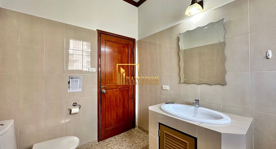 Haus zur Miete mit 3 Zimmer in Watthana, Bangkok