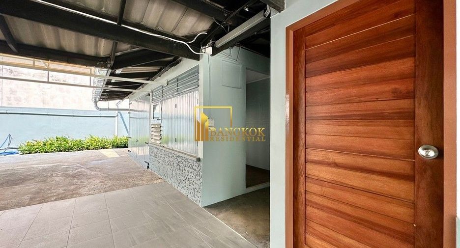 Haus zur Miete mit 3 Zimmer in Watthana, Bangkok