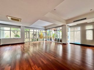 出租 4 卧室 别墅 在 Watthana, 曼谷