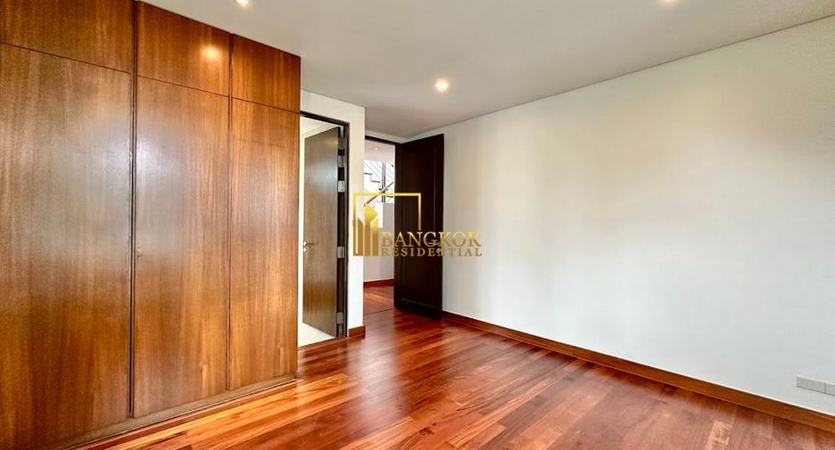 À louer 4 chambres villa à Watthana, Bangkok