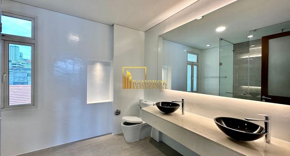 À louer 4 chambres villa à Watthana, Bangkok