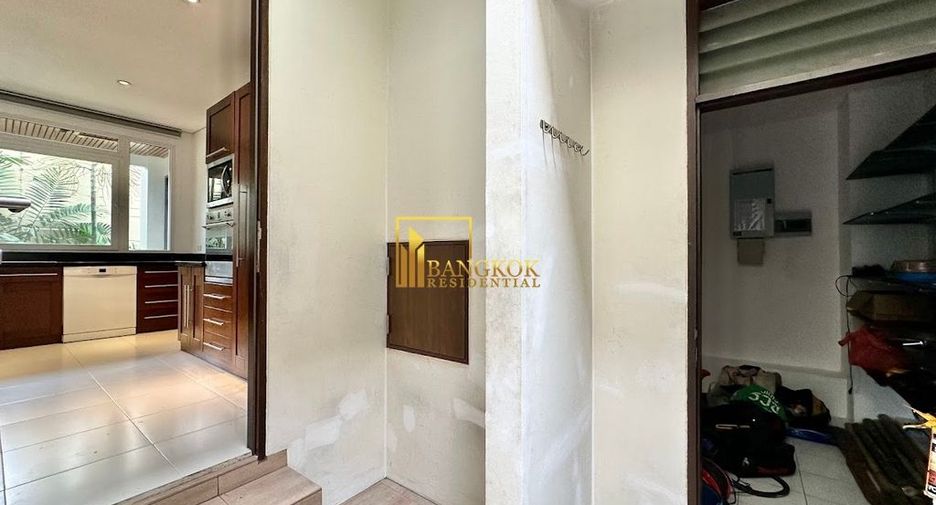 À louer 4 chambres villa à Watthana, Bangkok