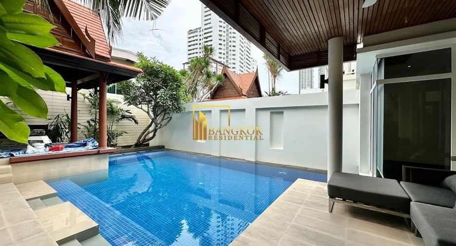 À louer 4 chambres villa à Watthana, Bangkok