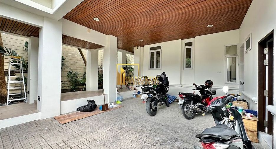 À louer 4 chambres villa à Watthana, Bangkok