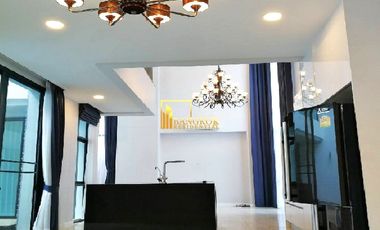 Villa zur Miete mit 6 Zimmer in Watthana, Bangkok