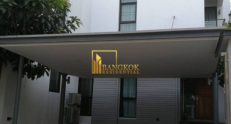 Villa zur Miete mit 6 Zimmer in Watthana, Bangkok
