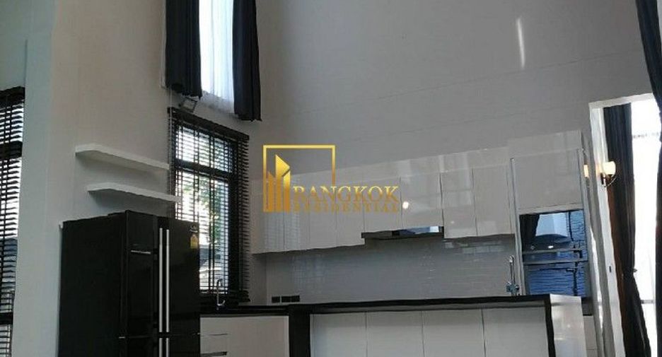 Villa zur Miete mit 6 Zimmer in Watthana, Bangkok