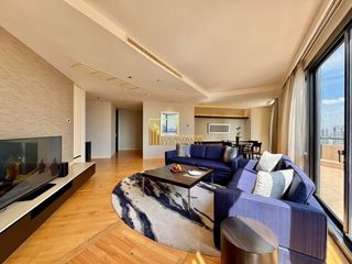 For rent 2 ベッドルーム serviced apartment in Khlong Toei, Bangkok