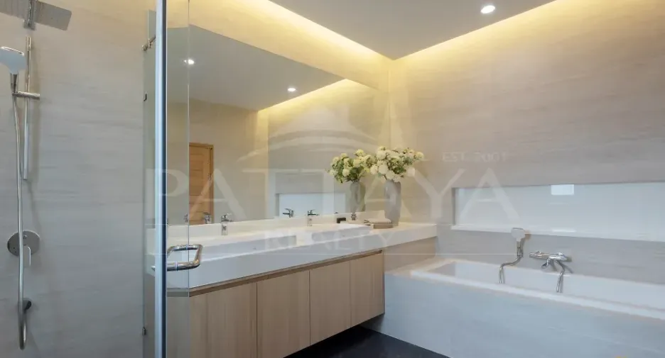 Haus zum Kauf mit 3 Zimmer in Bang Lamung, Chonburi