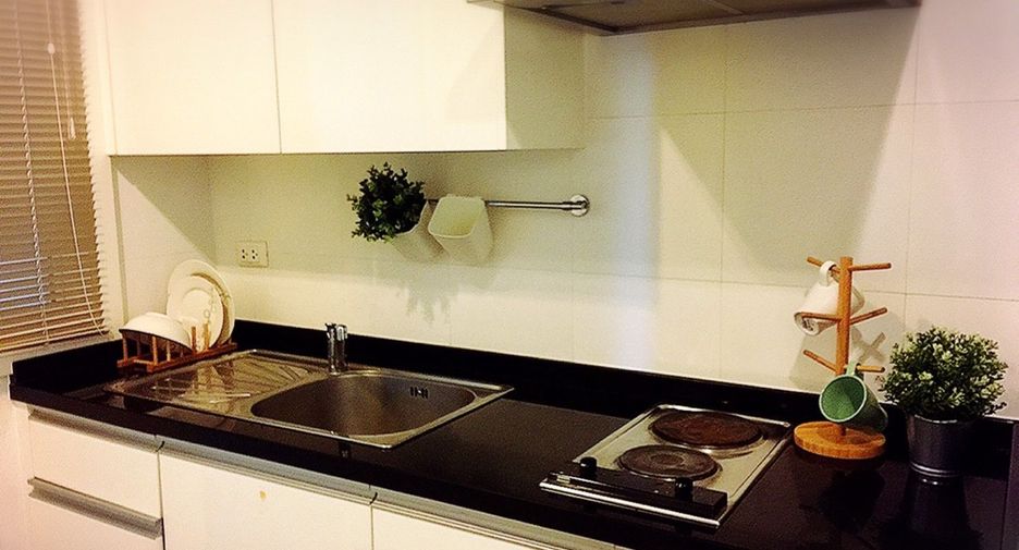 For rent 1 Beds condo in Khlong Toei, Bangkok