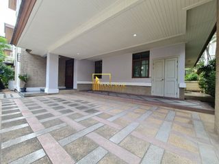 出租 4 卧室 别墅 在 Watthana, 曼谷