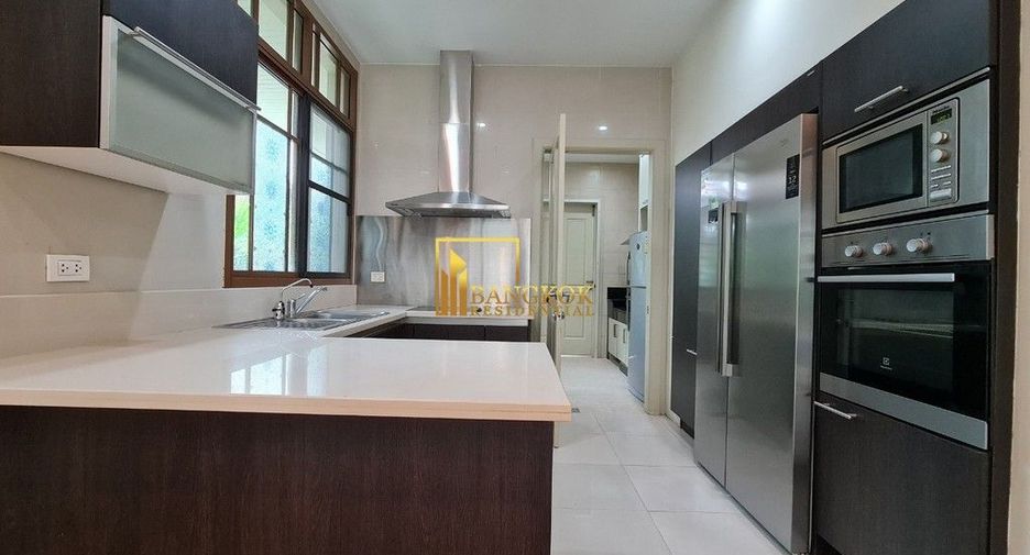À louer 4 chambres villa à Watthana, Bangkok