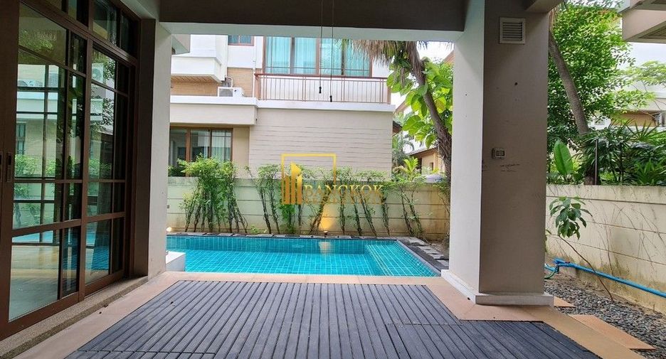 À louer 4 chambres villa à Watthana, Bangkok