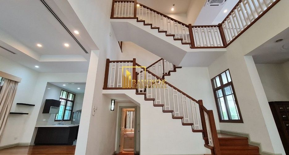 À louer 4 chambres villa à Watthana, Bangkok