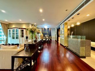 Wohnung zur Miete mit 3 Zimmer in Pathum Wan, Bangkok