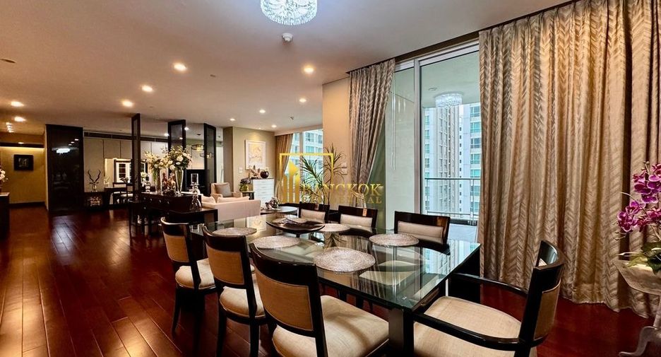 For rent 3 bedrooms condo in Pathum Wan, Bangkok