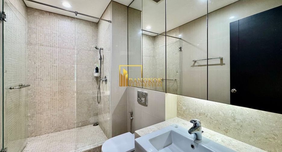 For rent 3 bedrooms condo in Pathum Wan, Bangkok