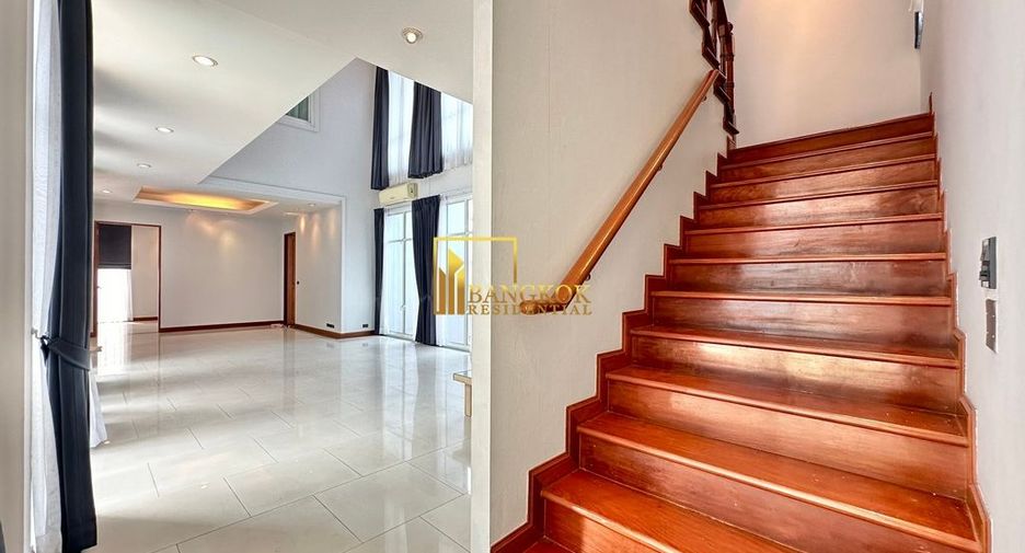 À louer 5 chambres villa à Watthana, Bangkok