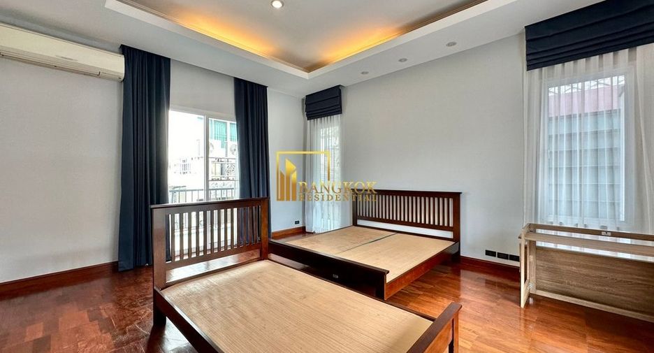 À louer 5 chambres villa à Watthana, Bangkok