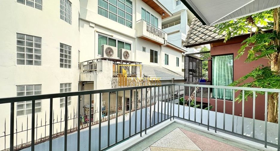 À louer 5 chambres villa à Watthana, Bangkok