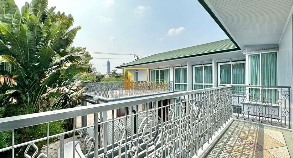 À louer 5 chambres villa à Watthana, Bangkok