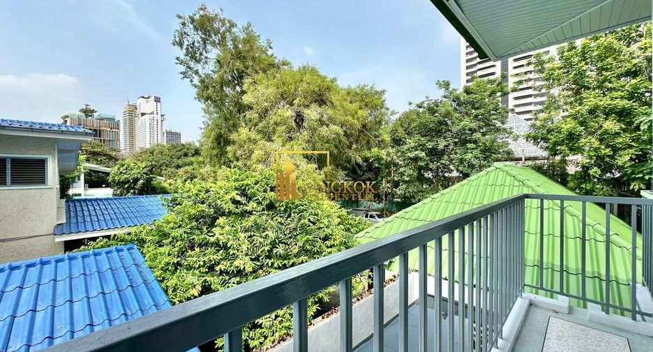 À louer 5 chambres villa à Watthana, Bangkok