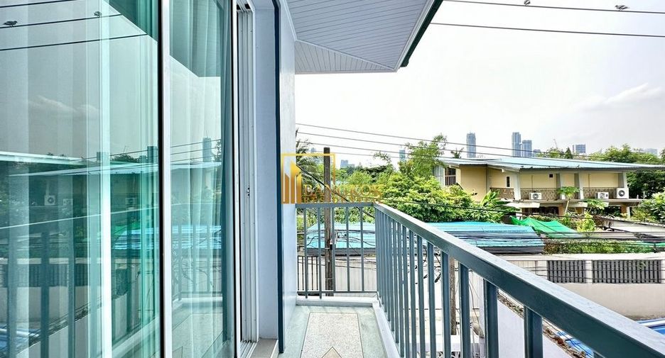À louer 5 chambres villa à Watthana, Bangkok